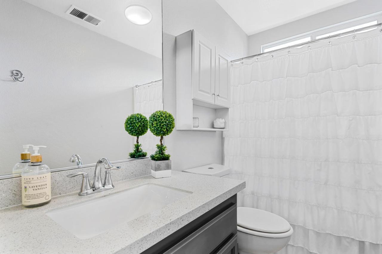 Brand New Listing - Windsor “Winetopia” Getaway Esterno foto